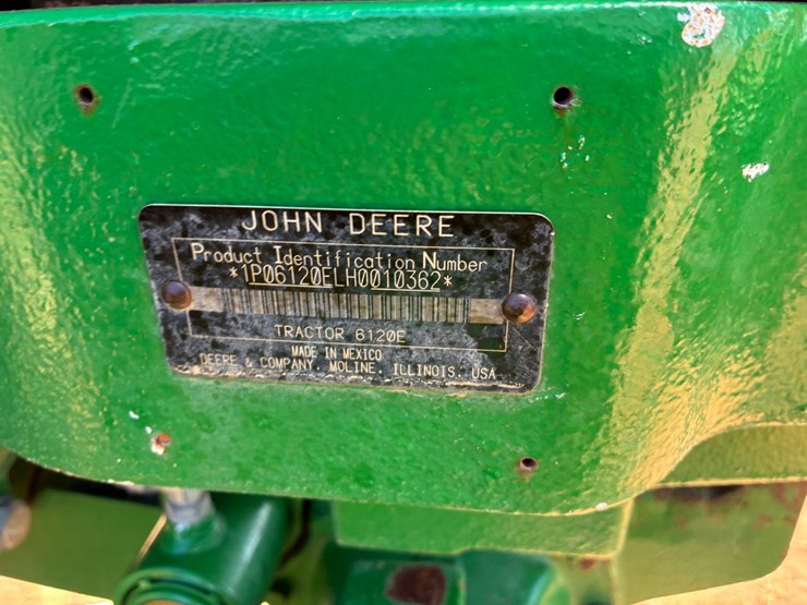 2017-john-deere-6120e-image-10