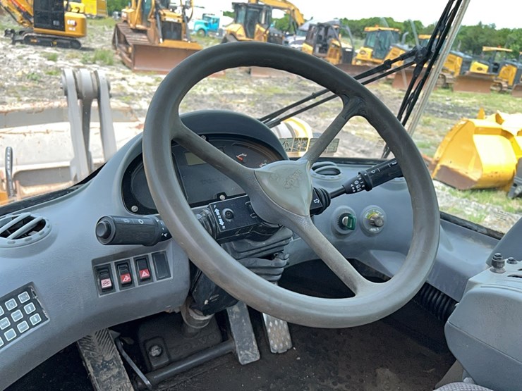 volvo-l70d-image-11
