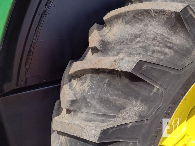 john-deere-6210-image-14