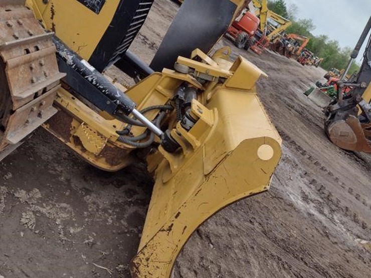 2017-caterpillar-d5k2-xl-image-27