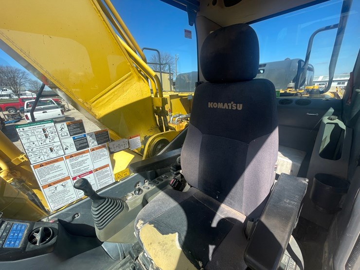 2015-komatsu-pc360-lc-10-image-50