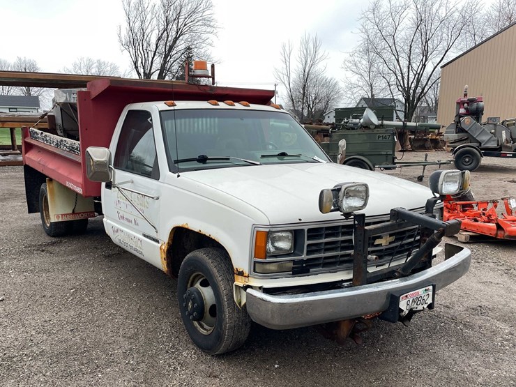 1993-chevrolet-3500-image-3