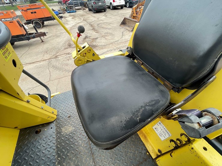 #4049-•-bomag-roller-image-57
