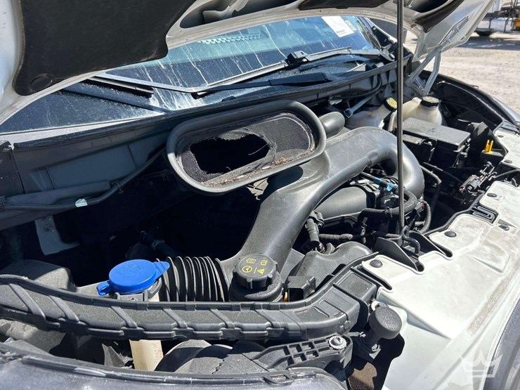 2018-ford-transit-image-9