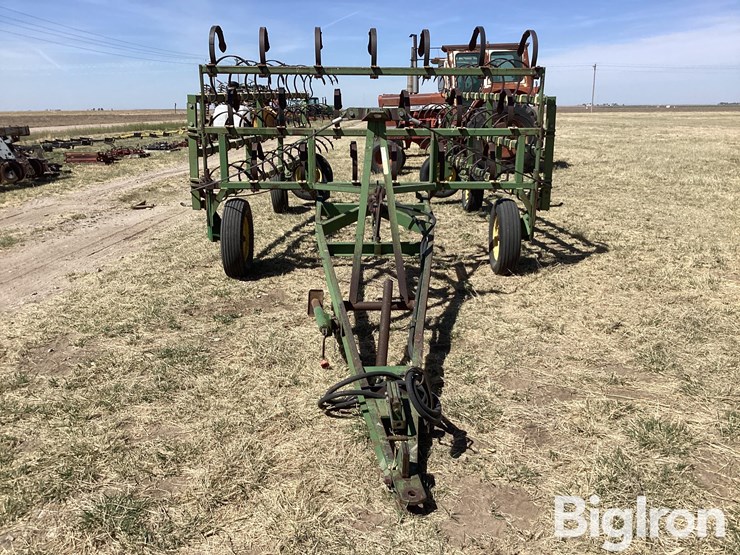 john-deere-40-image-2