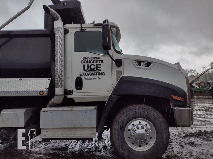 2015-caterpillar-ct660s-image-24
