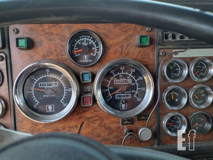 1999-kenworth-t800-image-7