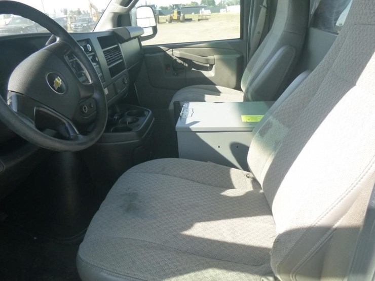 2016-chevrolet-2500-image-9