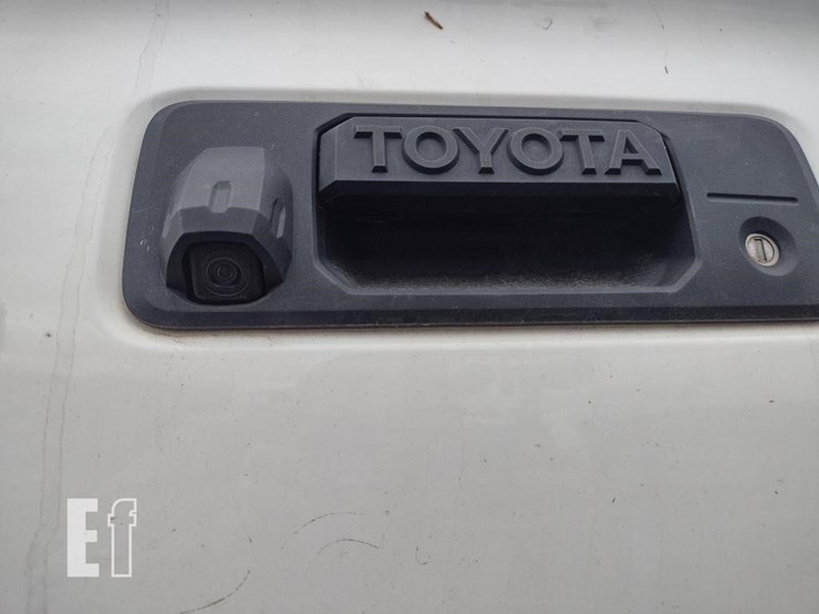 2018-toyota-tacoma-image-28