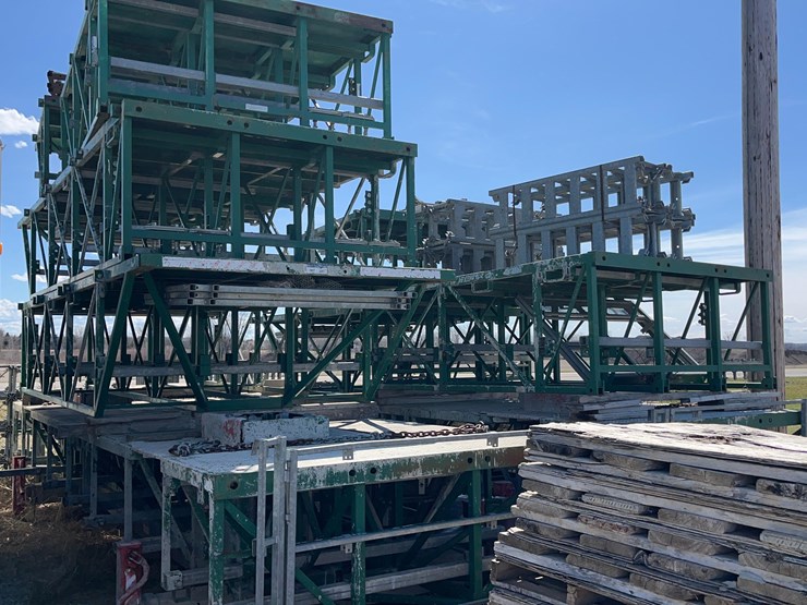 2--hydro-mobile-mast-climbing-work-platform-scaffolding-image-38