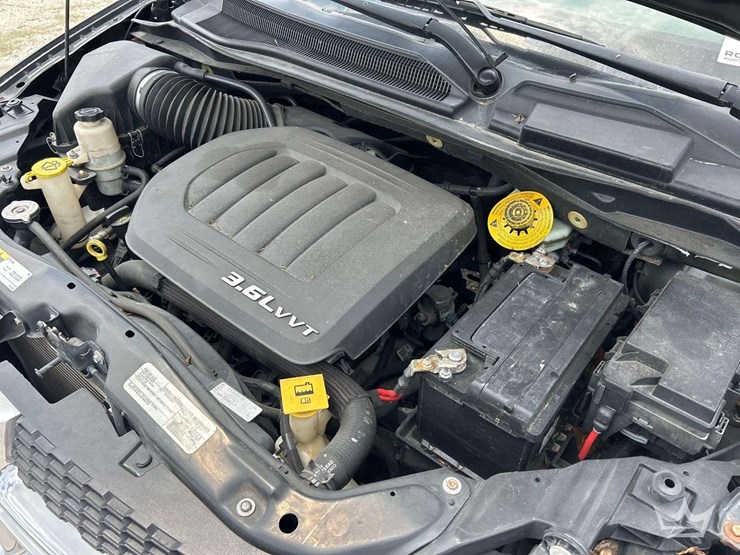 2016-dodge-grand-caravan-image-9