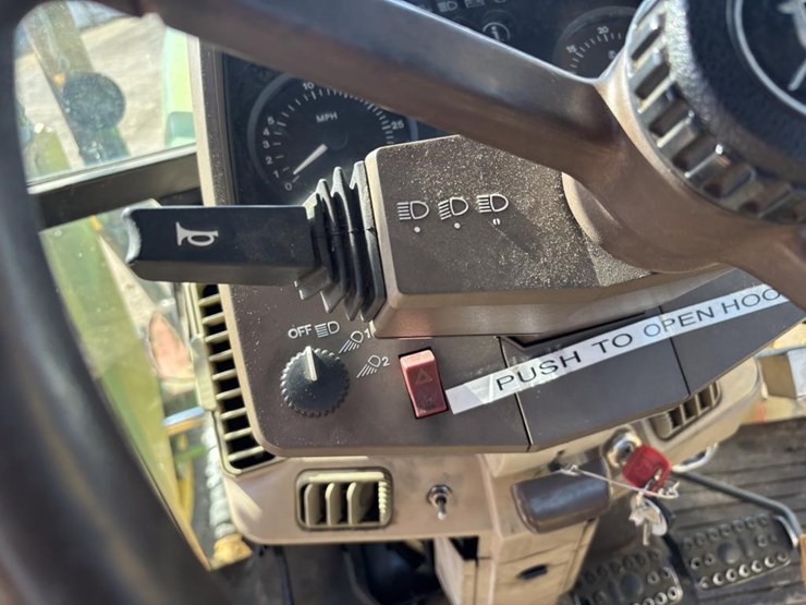 john-deere-6410-image-37