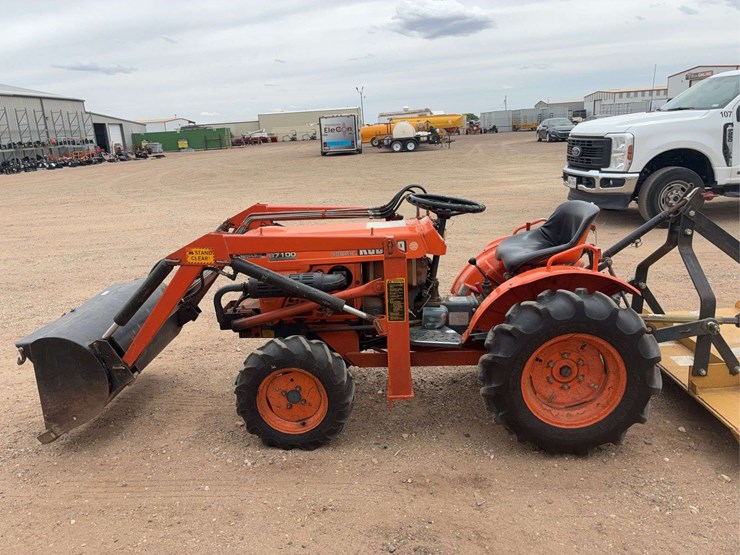 1991-kubota-b7100-image-5