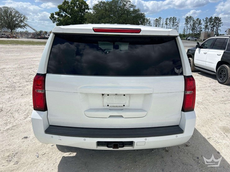 2018-chevrolet-tahoe-image-21