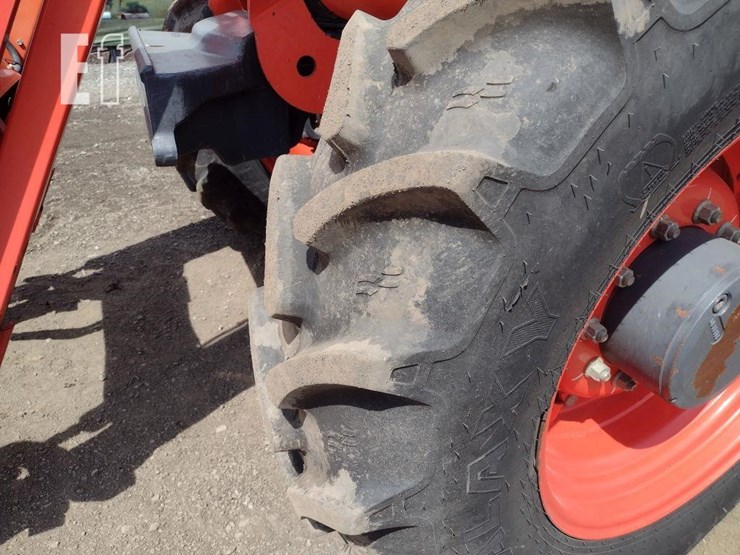 2021-kubota-m7-132-image-15