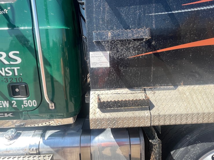 2013-mack-granite-104fr-image-62
