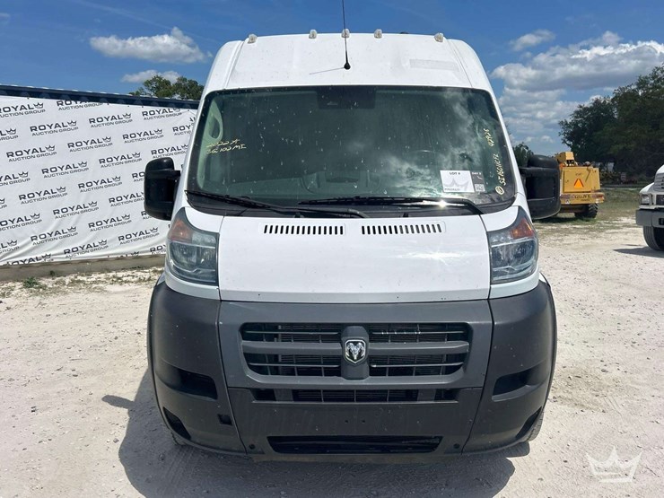 2022-ram-promaster-2500-image-27
