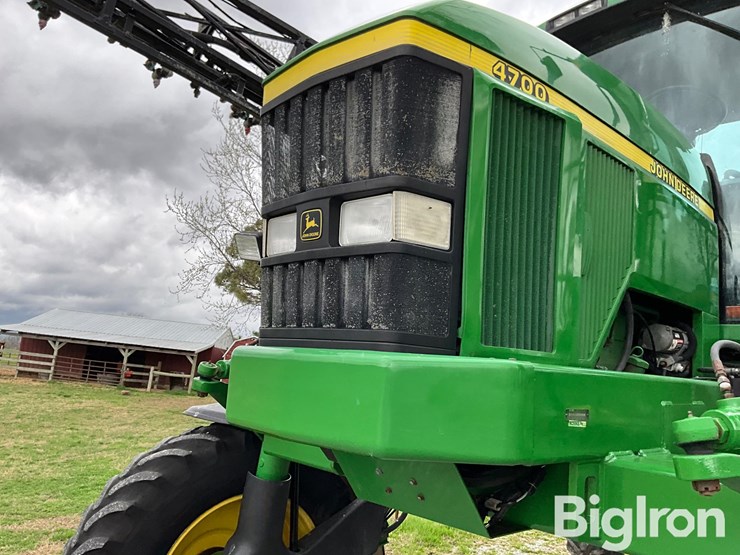 1999-john-deere-4700-image-10