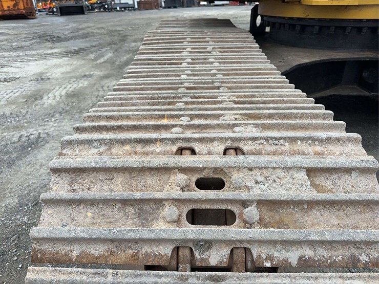 caterpillar-320l-image-13