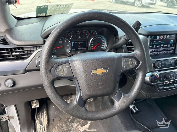 2019-chevrolet-tahoe-image-14