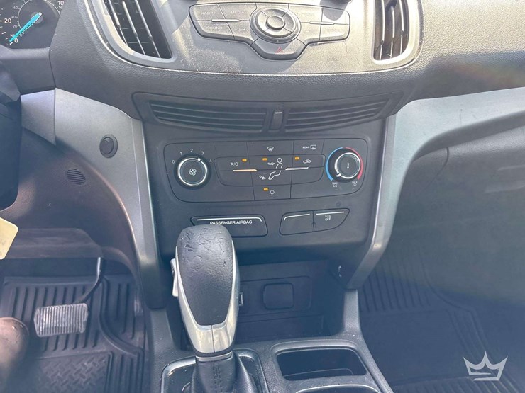 2017-ford-escape-image-16