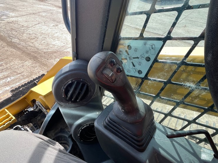 #4052-•-2021-cat-rubber-track-skid-steer-image-50