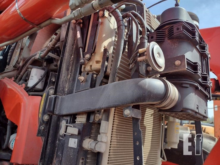 2021-kubota-m7-132-image-39