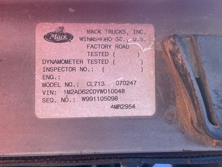 #4013-•-2000-quad-axle-mack-dump-truck-(has-wi-title)-image-91
