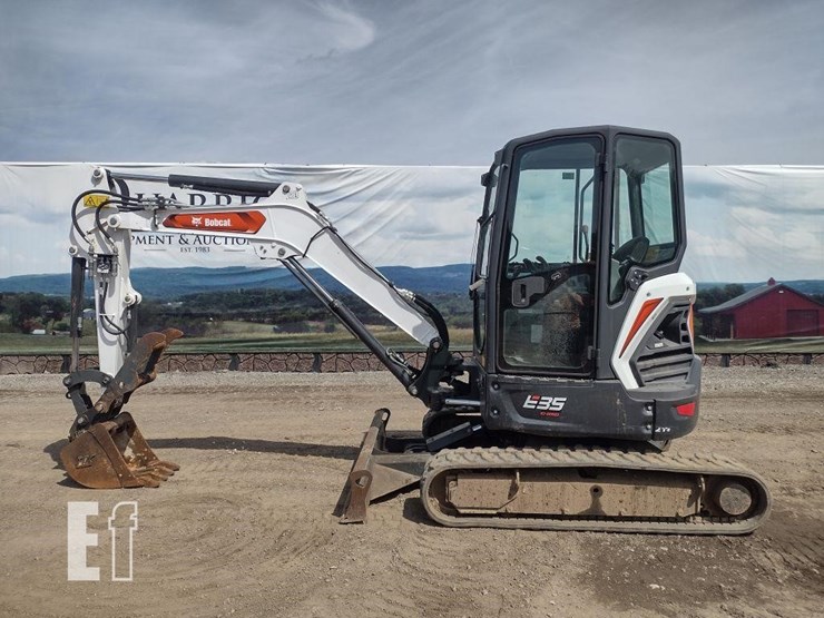 2022-bobcat-e35i-image-1