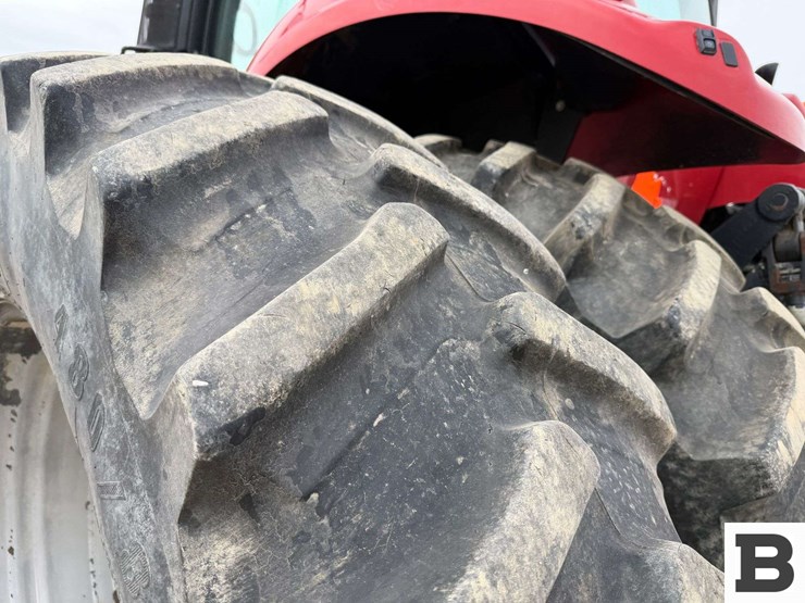 2018-case-ih-magnum-310-image-36