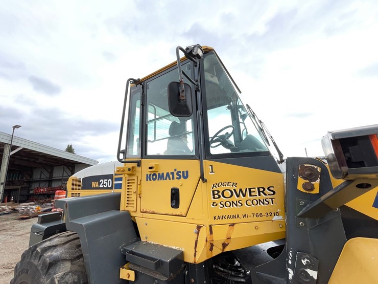 2007-komatsu-wa250-5-image-22