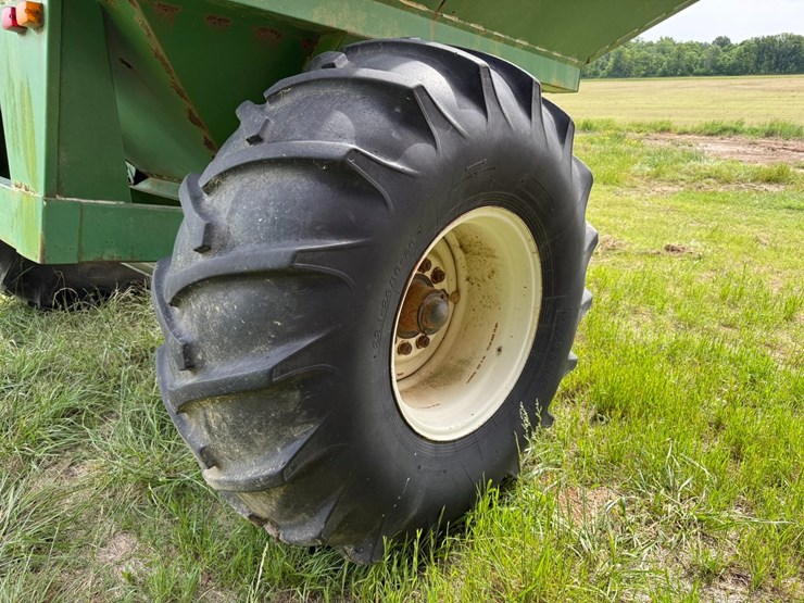 #45624-•-sukup-giant-grain-cart-image-7