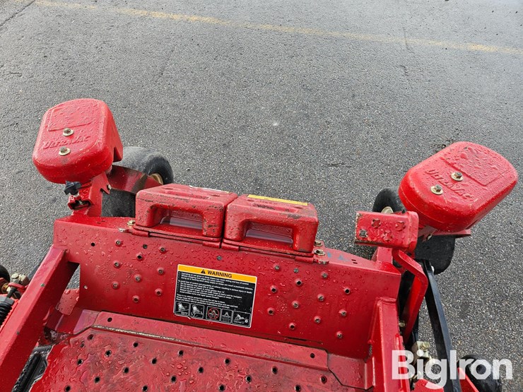 2014-massey-ferguson-730-image-11