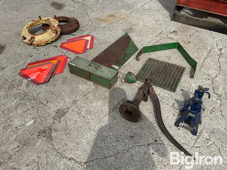 john-deere-17-image-1
