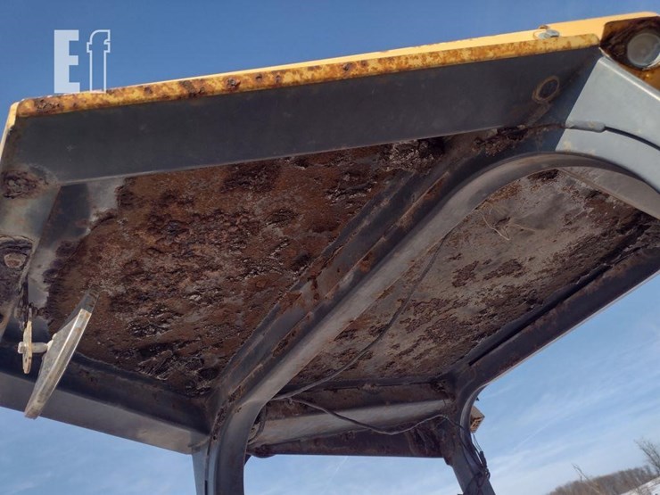 2007-deere-700j-lgp-image-14