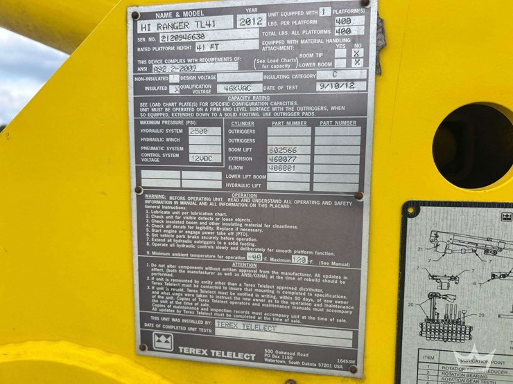 2012-freightliner-m2-106-image-29