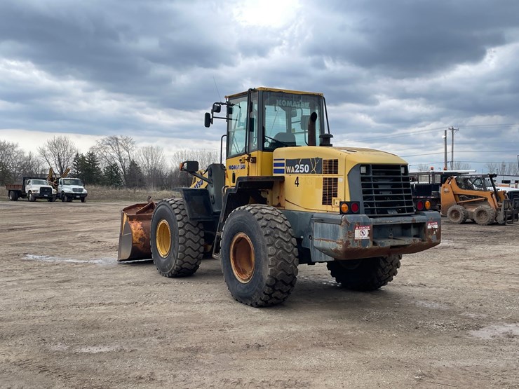 komatsu-wa250-5-image-7