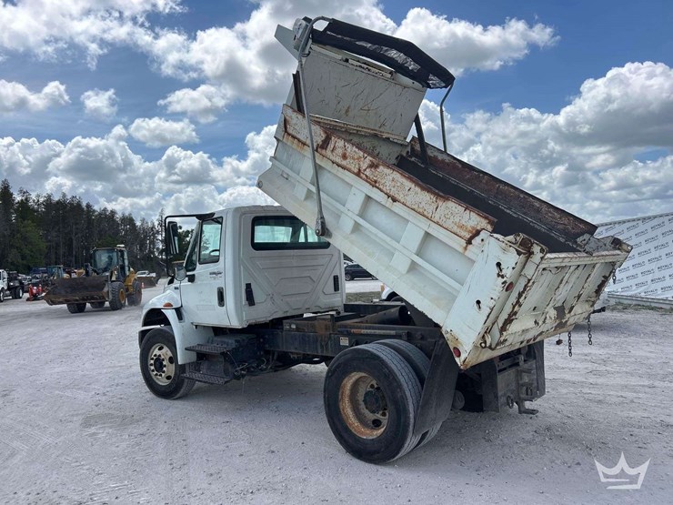 2013-international-durastar-4300-image-4
