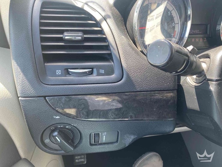 2016-dodge-grand-caravan-image-29