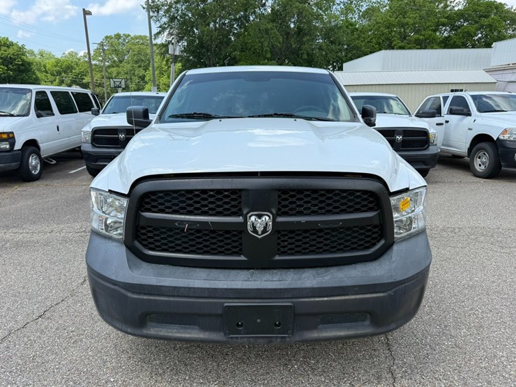 2018-dodge-1500-image-19