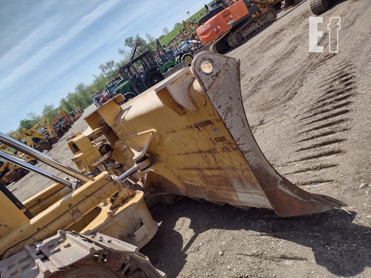 2014-caterpillar-d6t-xw-image-25