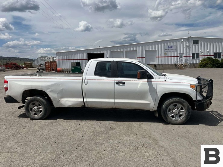 2017-toyota-tundra-image-3