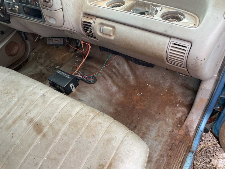 #4059-•-1996-chevy-truck-image-81