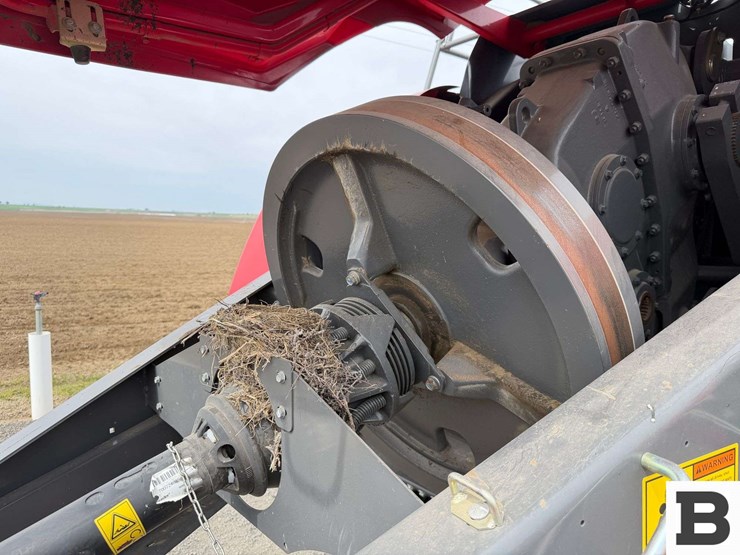 2022-massey-ferguson-2270-image-12