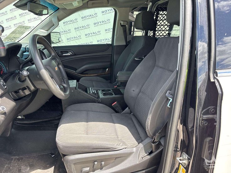 2019-chevrolet-tahoe-image-12