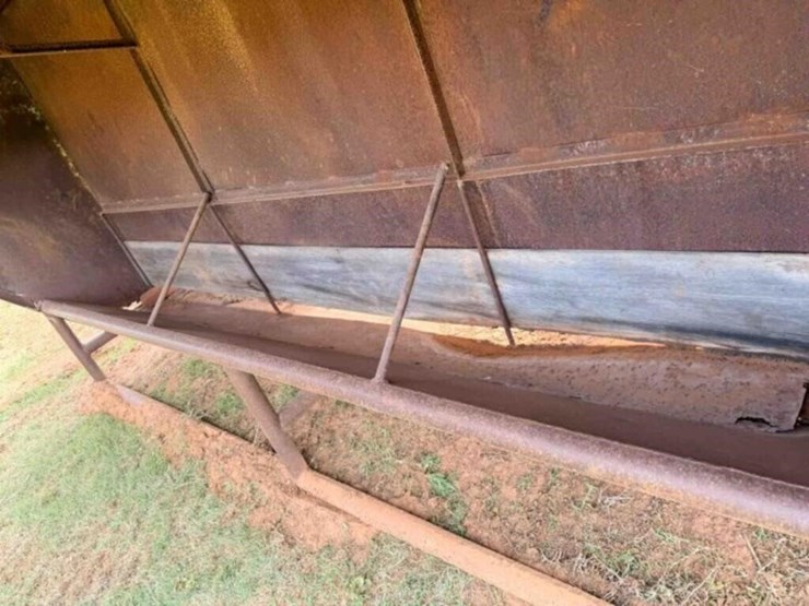 12’x7’-steel-self-feeder-image-3