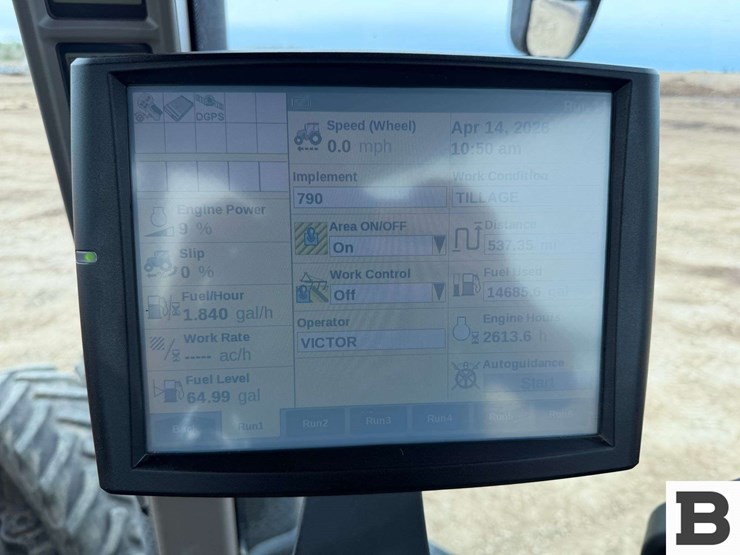 2018-case-ih-magnum-310-image-76