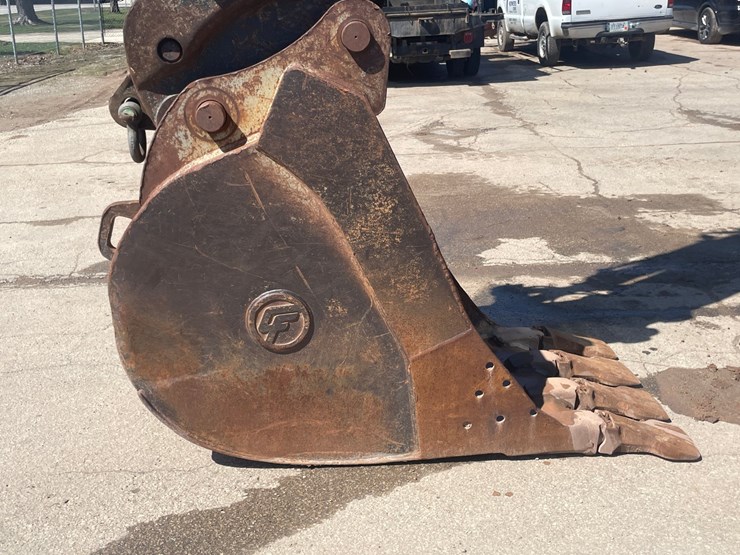 2015-komatsu-pc360-lc-10-image-44