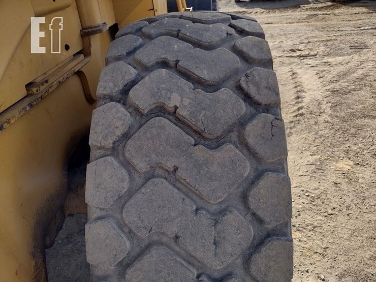 2006-caterpillar-930g-image-23