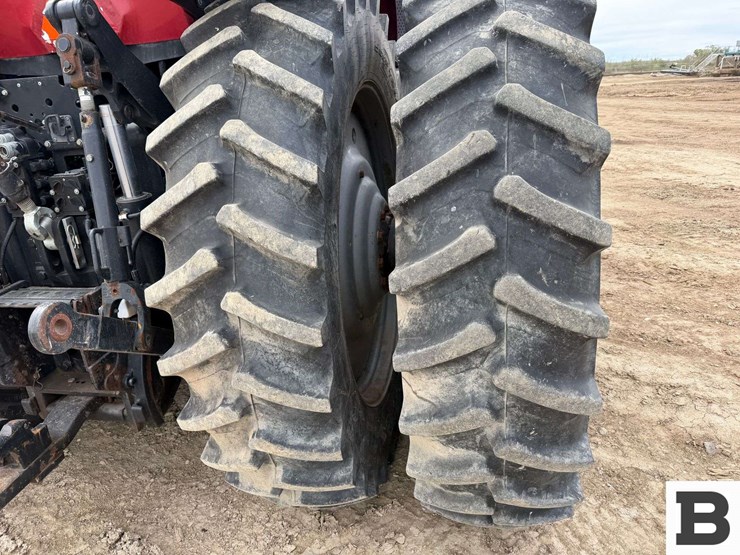 2018-case-ih-magnum-310-image-48